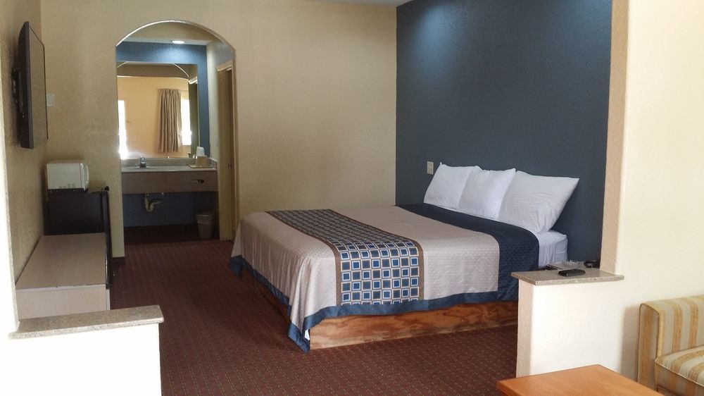 Americas Best Value Inn & Suites Northeast Houston Exterior foto